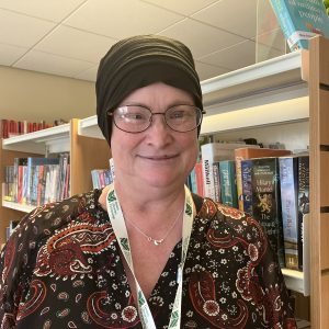 Kirklees libraries’ vital role helping Huddersfield charity Uniform Exchange